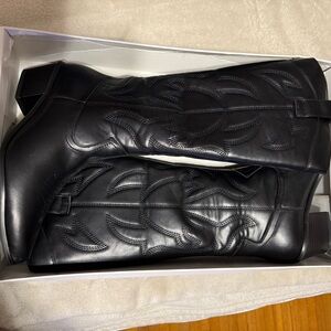 Miss Lola Black Knee-High Boots